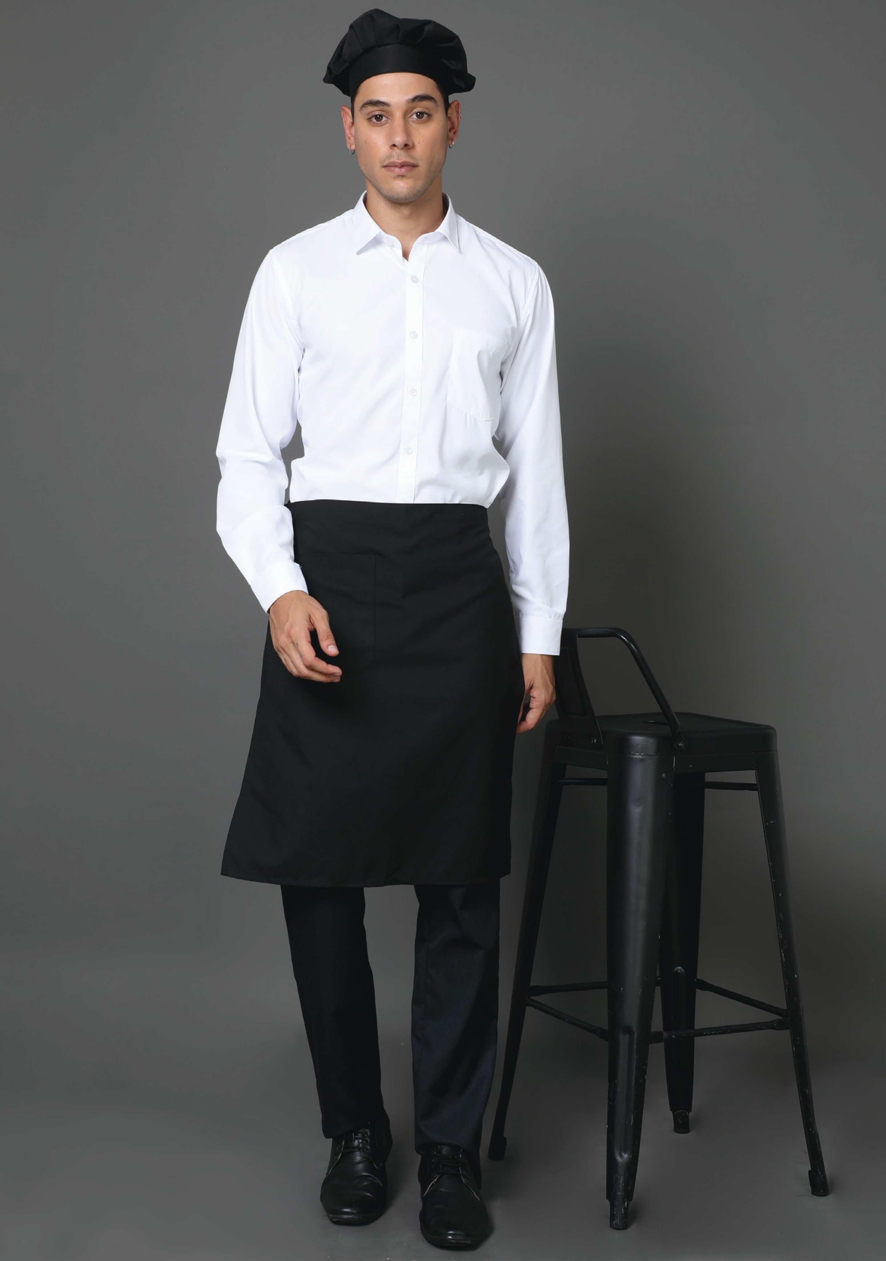 Professional Black Half Apron - Stylish & Durable for Chefs, Bakers, and Home Cooks