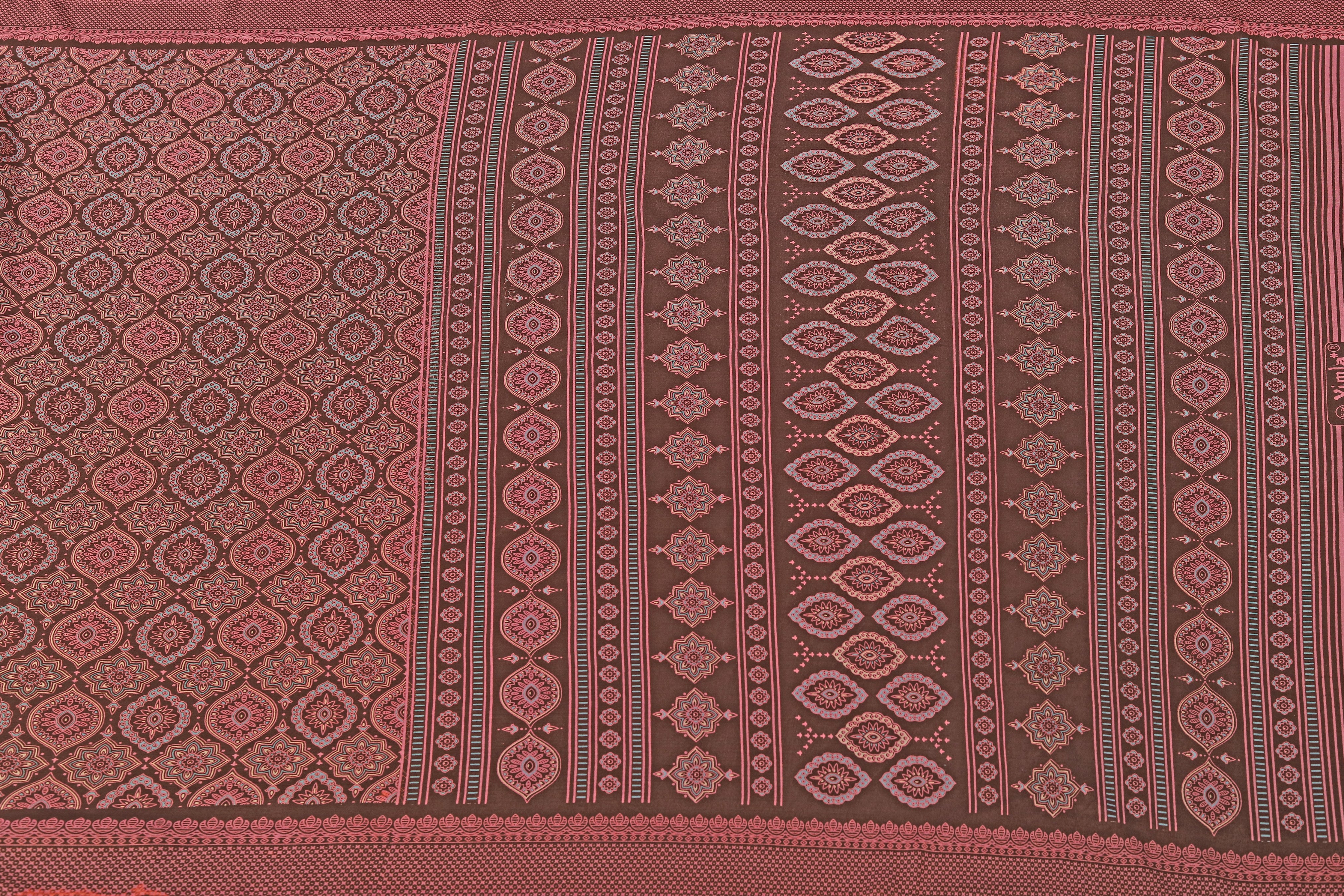 color_brown
